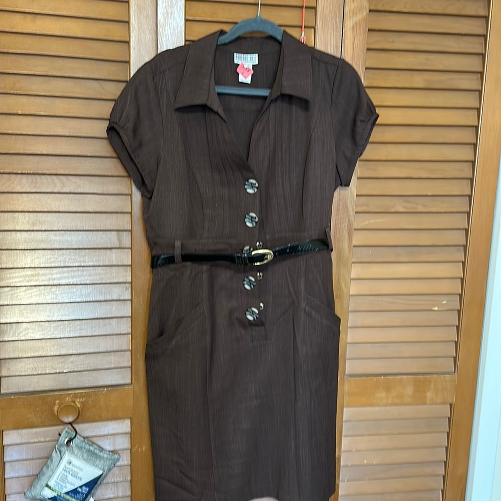 Brown dress